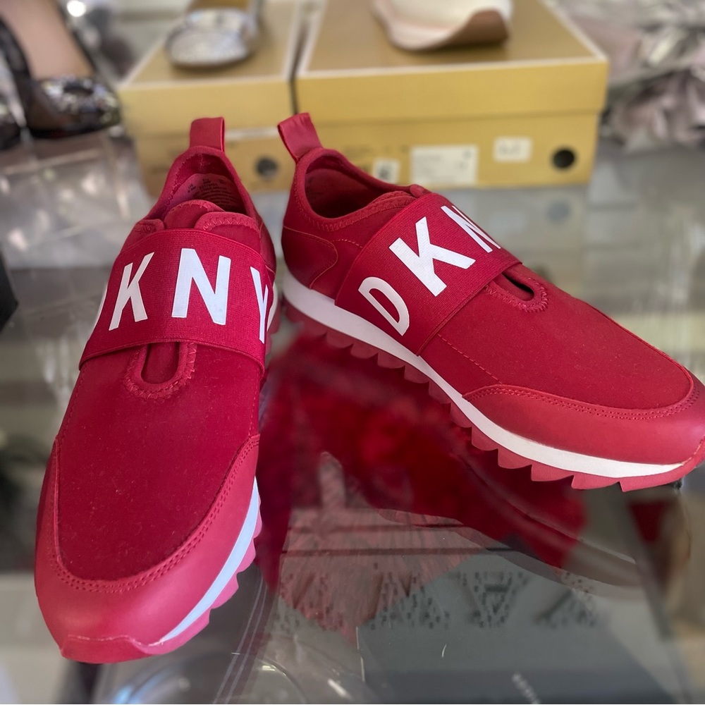 DKNY size 8. Red . New